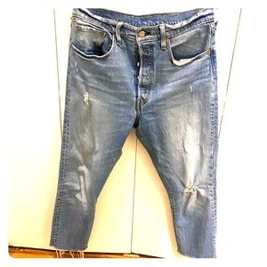 Levi Cropped Jeans